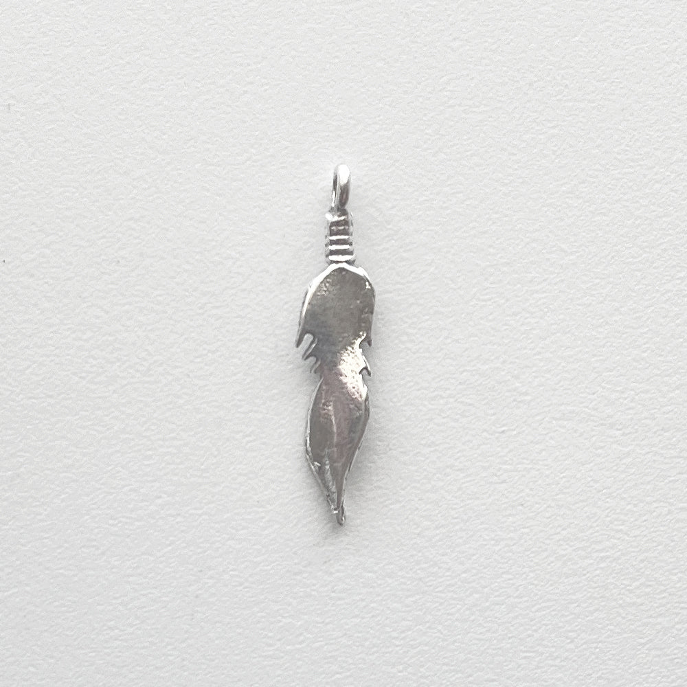 328 - Charm, Feather Small
