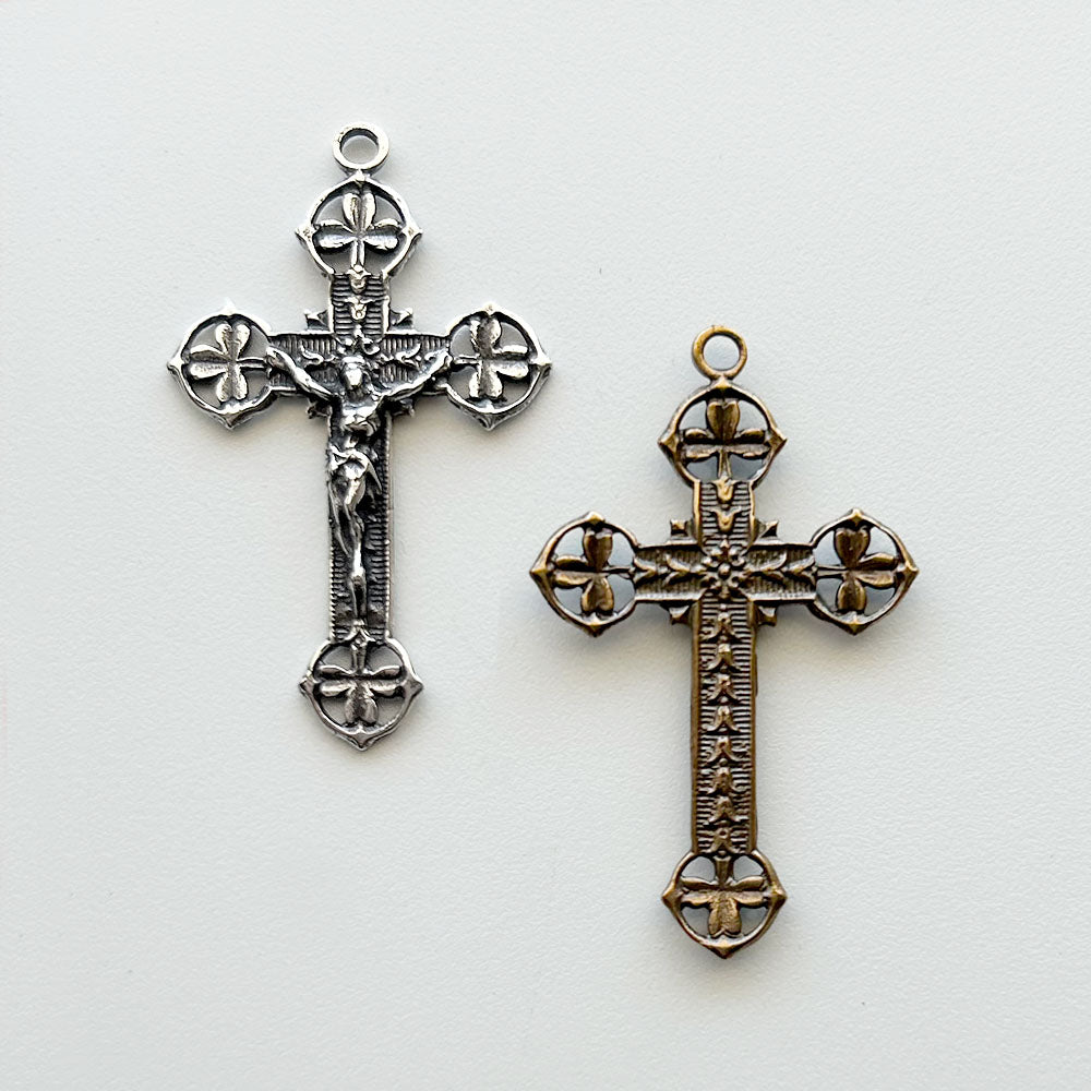 386 - Crucifix, Shamrock
