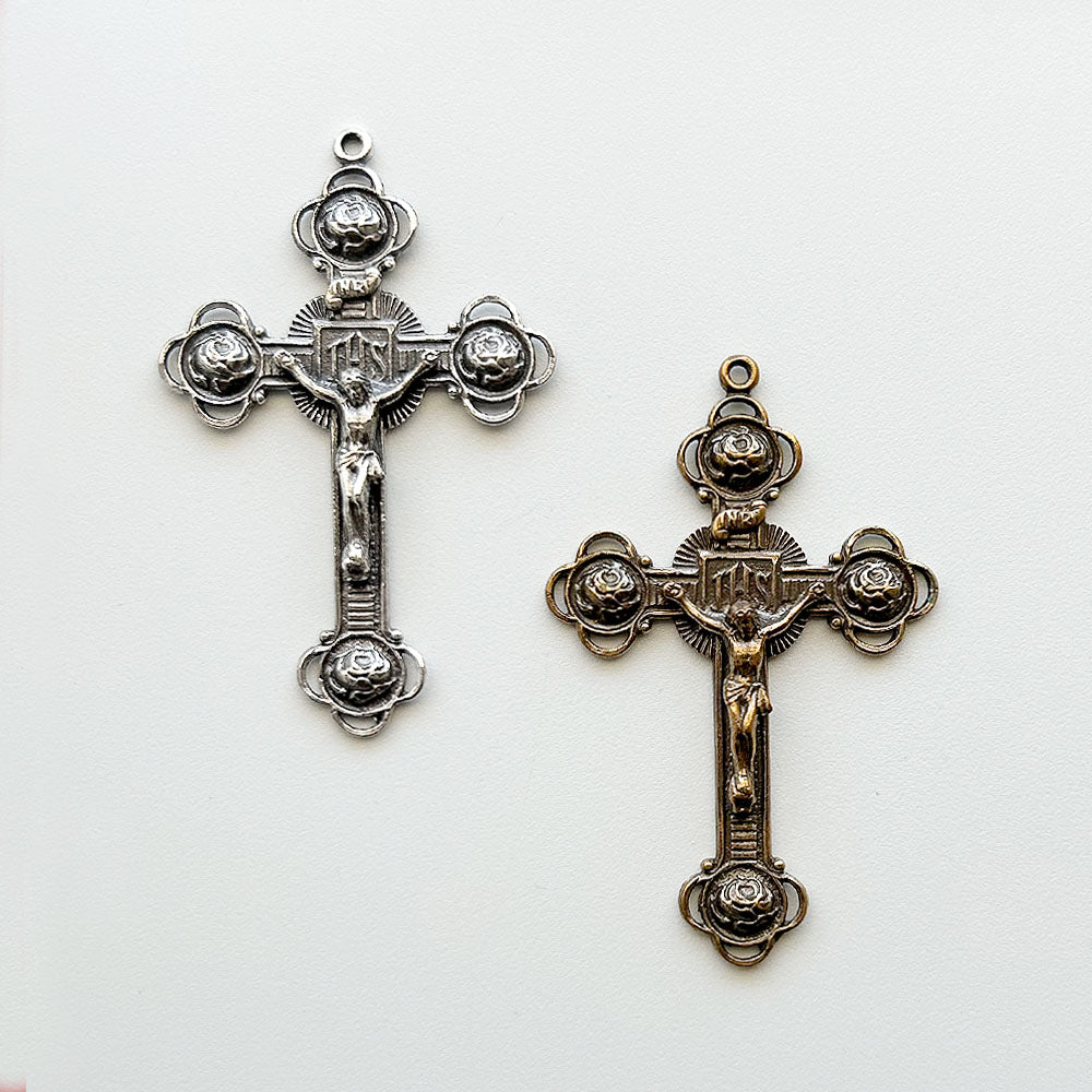 471 - Crucifix, Four Roses