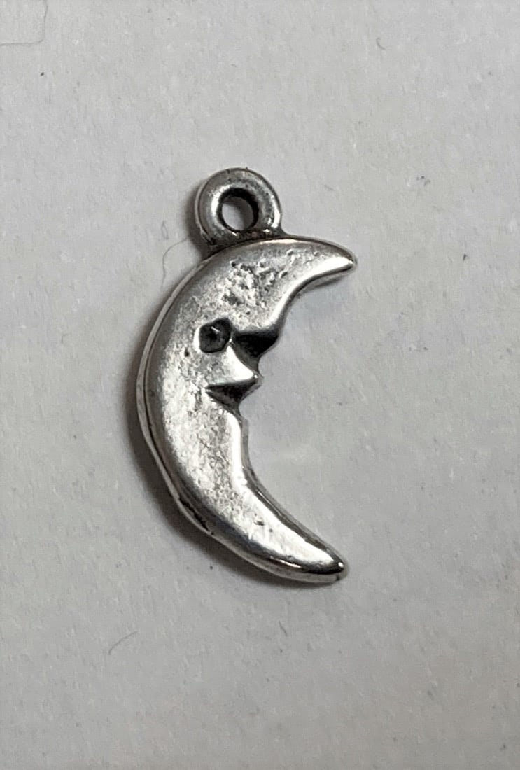 045 - Charm, New Moon, Guatemala