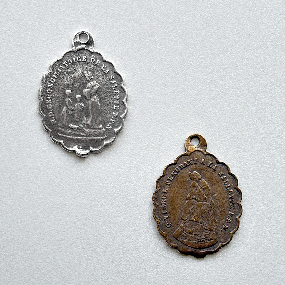 1015 - Medal - Our Lady of Salette