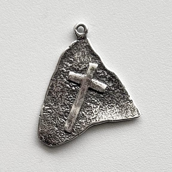 1031 - Medal/Charm - Cross