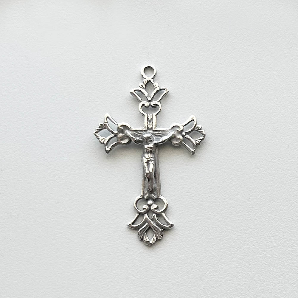 1062-1 - Crucifix - Delicate