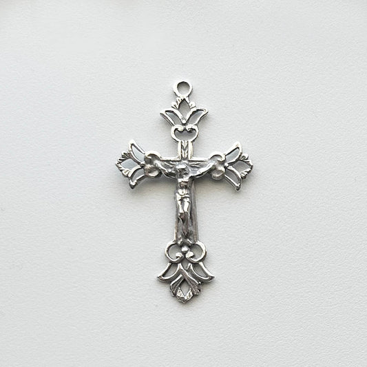1062-1 - Crucifix - Delicate