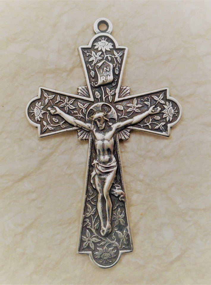 1116 - Crucifix - Many Flowers