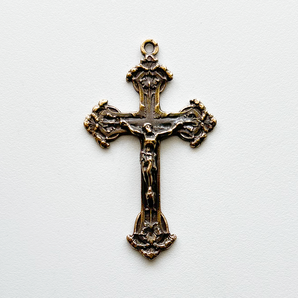 1124 - Crucifix - Leaf/Flowers - Inscribed 1909