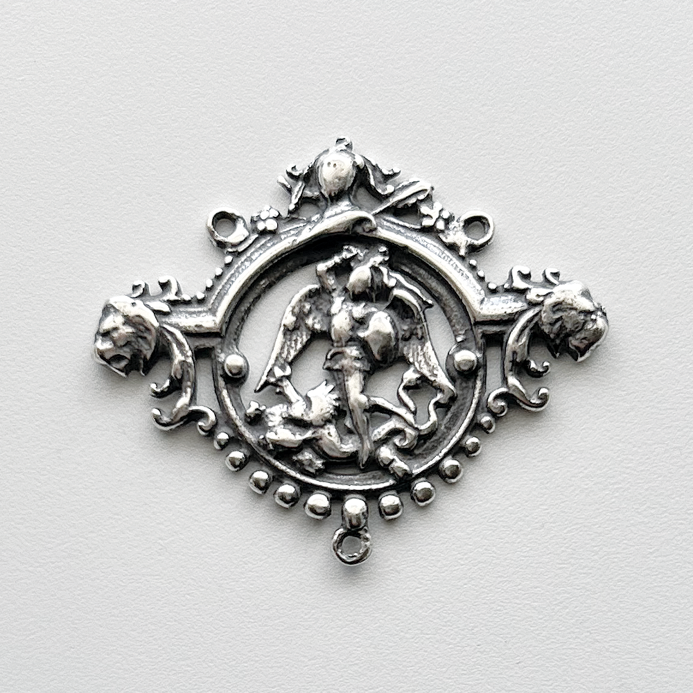 1125 - Center - Large St. Michael