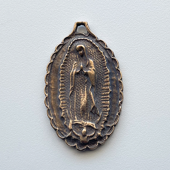 1137 - Medal - Guadalupe - Large