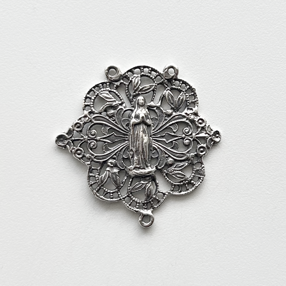 1140 - Center - Filigree Lace