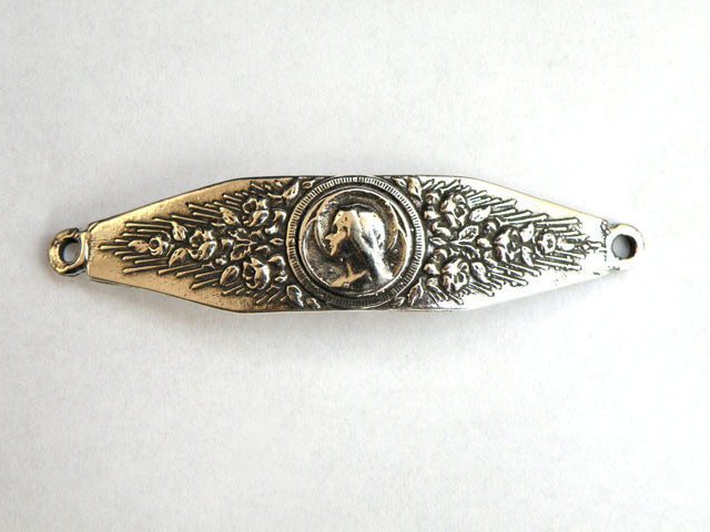 1169 - Medal/Link - Mary with Flowers