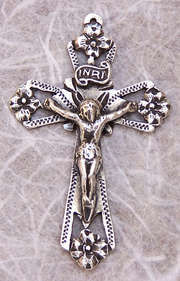 1207 - Crucifix - Four Flowers