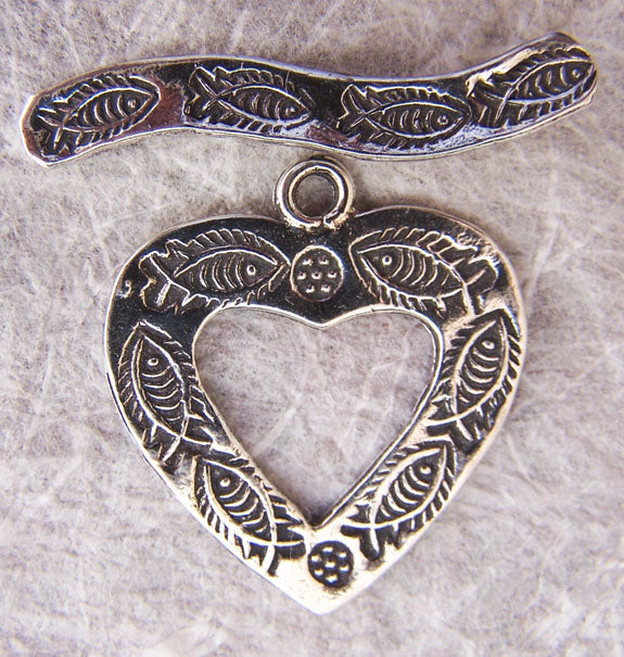1243 - Clasp - Large Heart Set Toggle