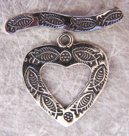 1243 - Clasp - Large Heart Set Toggle