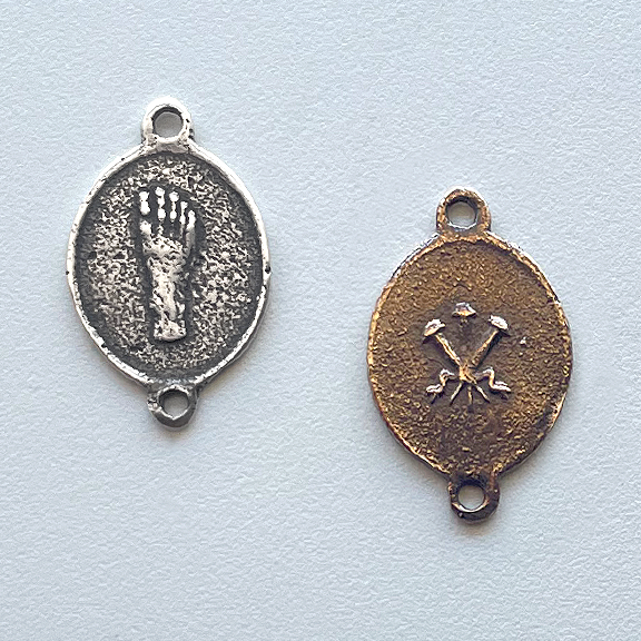 1247 - MEDAL/LINKS SET - Wounds of Passion, Rustic, Bulgaria