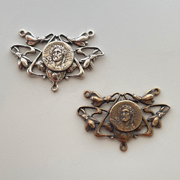 1258 - Center - Jesus Passion #3