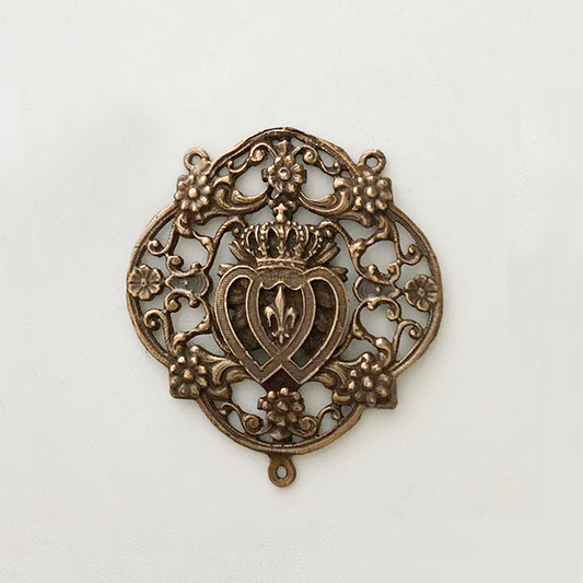 1263 - Center - Ornate Twin Hearts