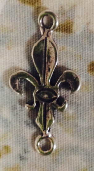 1264 - Link - Fleur de Lis