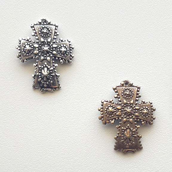 1275 - CROSS/PENDANT, Small, Curved and Sparkling