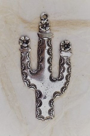 1368 - SOUTHWEST/ PENDANT/ CHARM - Flowering Cactus