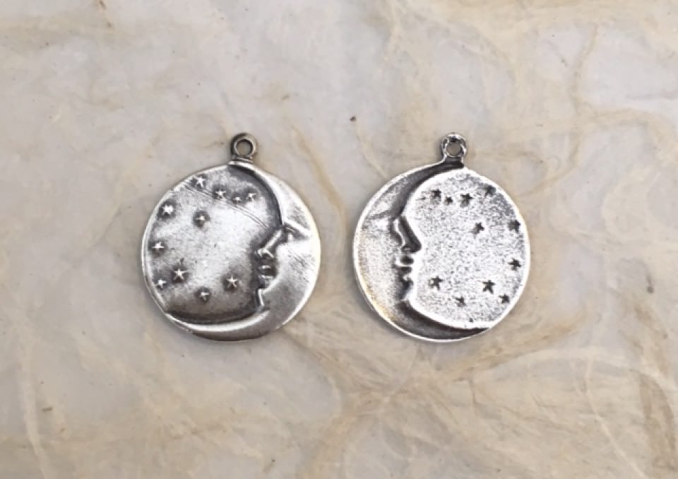1374 - PENDANT/ CHARM - Crescent Moon and Stars