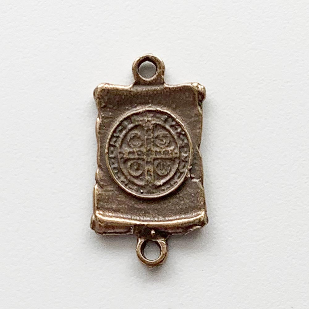 1383-L – LINK, BEAD, St. Benedict Scroll