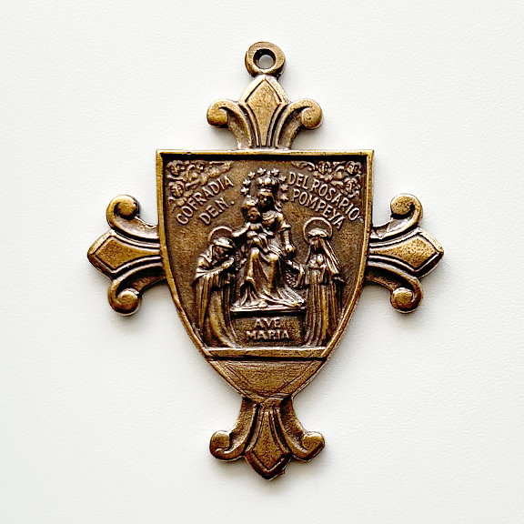 1404 - CROSS/ MEDAL/ PENDANT, St. Francis/Ave Maria, Beautiful Detail