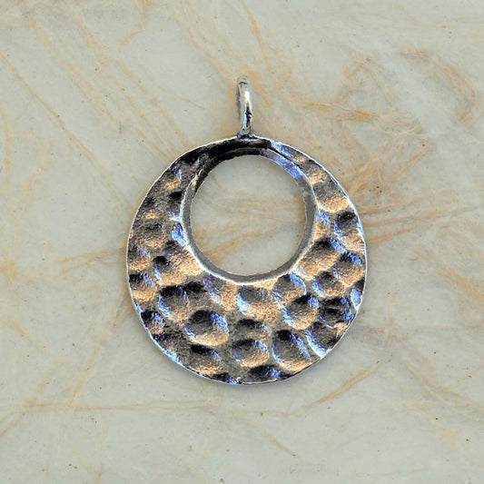 1407 DANGLE/EARRING, Circular with Round Opening under Ring, Hammered