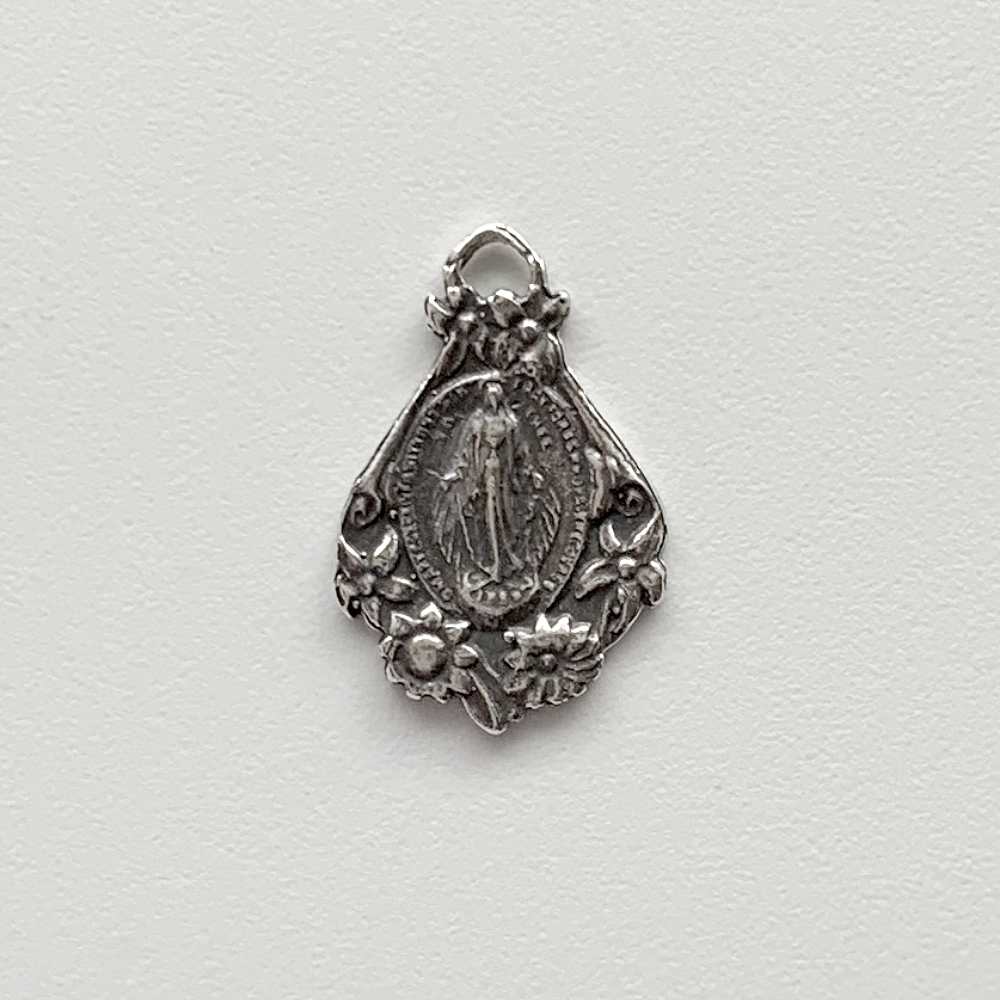 1485 – MEDAL, Mary with Flowers/Miraculous