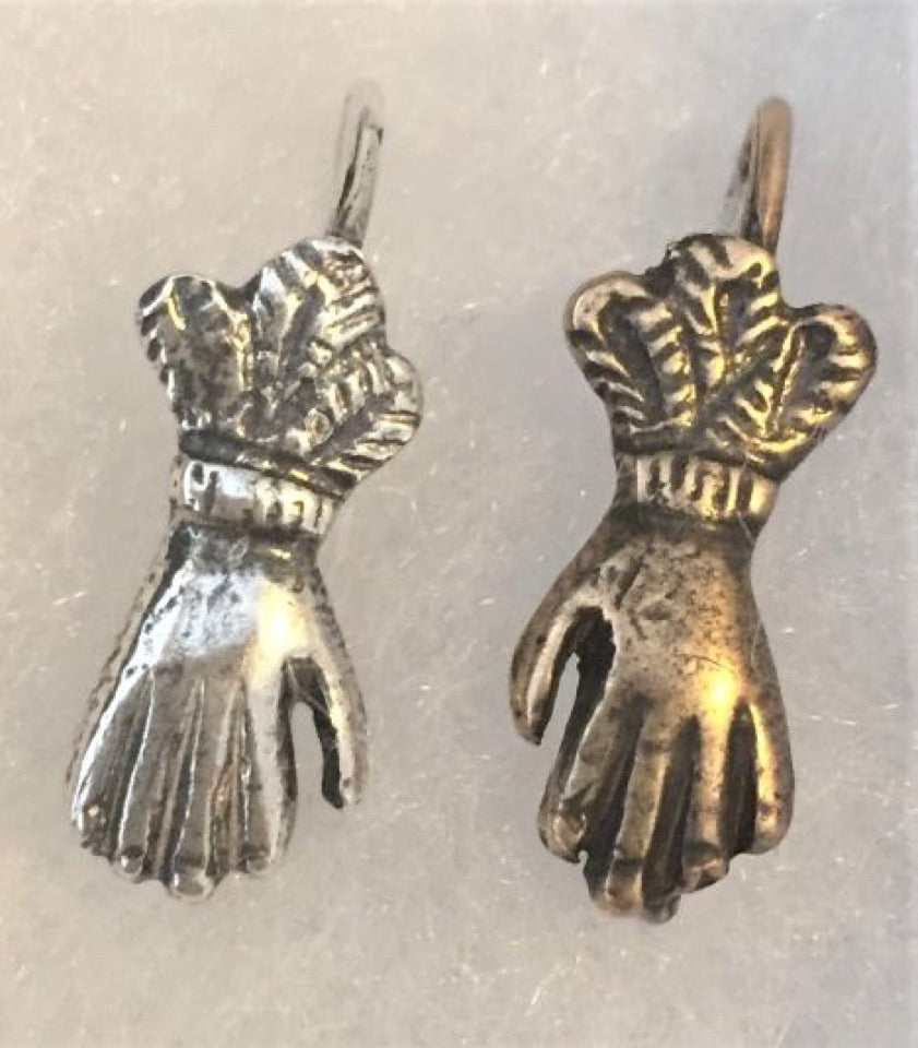 1512 – EARRINGS - Hand with Lacy Cuff- Pair