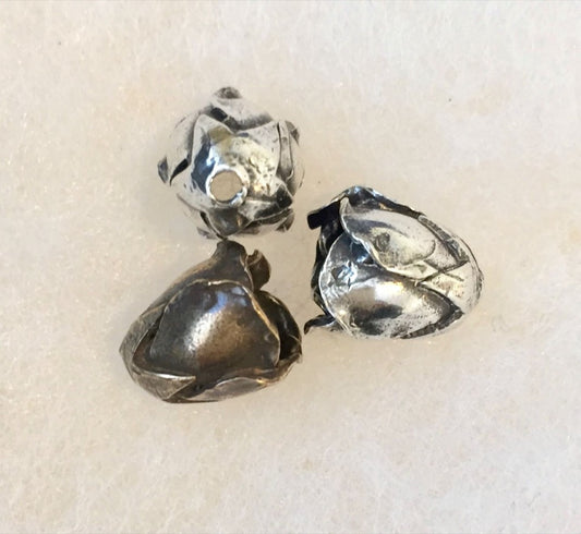 1520 EARRING/ BEAD CAP/ DANGLE- Rose Bud