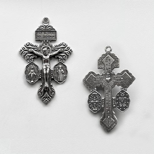 1568 – CRUCIFIX WITH MEDALS, Behold this Heart