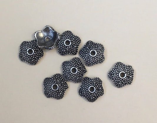 1573 BEAD CAP/FINDING – Beaded With Scalloped Edge