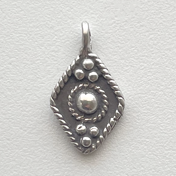 171 - Dangle, Ethnic 5/8"