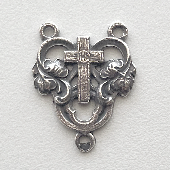 236 - Center - Heart with Cross - 5/8"