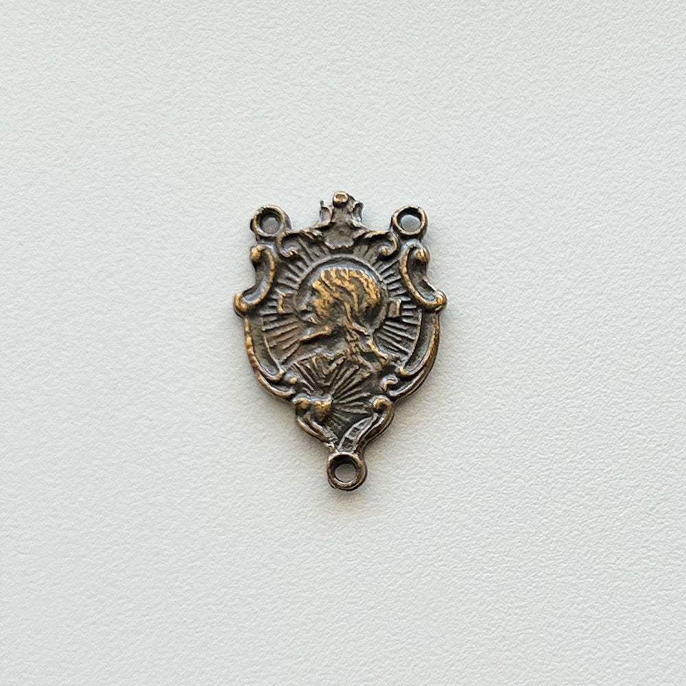 291 - Center, Shaped/Jesus Profile