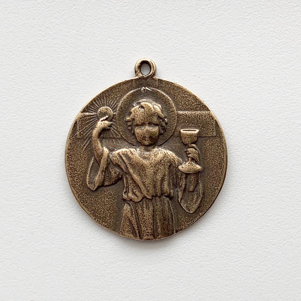 428 - Medal, Young Jesus with Eucharist