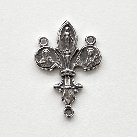 452 - Center, Fleur de Lis, France
