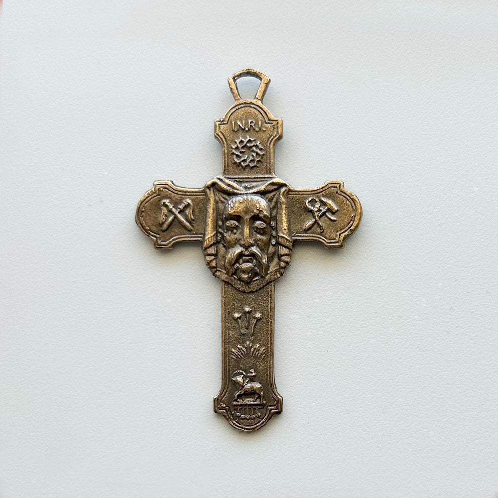477 - Cross, Divine Face of Jesus, Europe