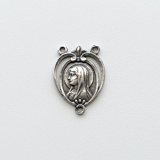 551 - Center, Mary/Lourdes