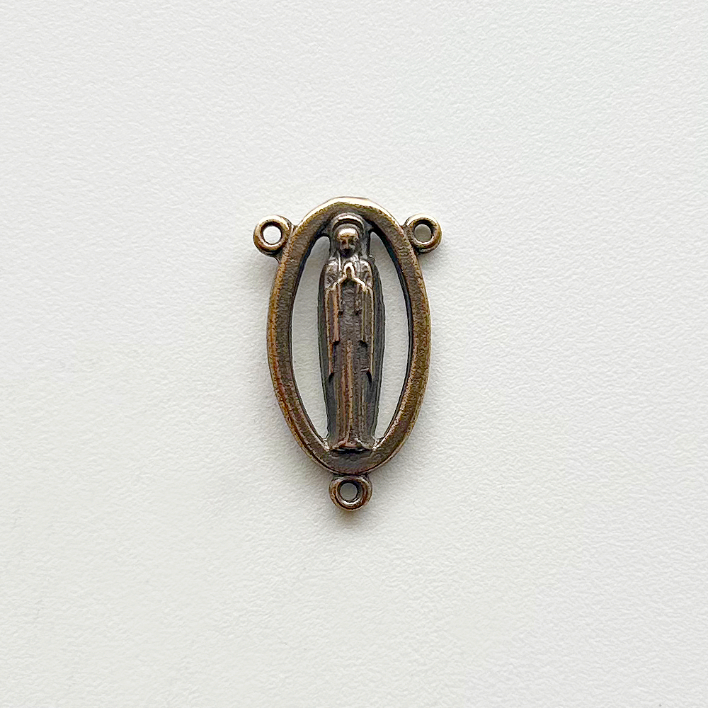 562 - Center, Jesus/Mary, Oval