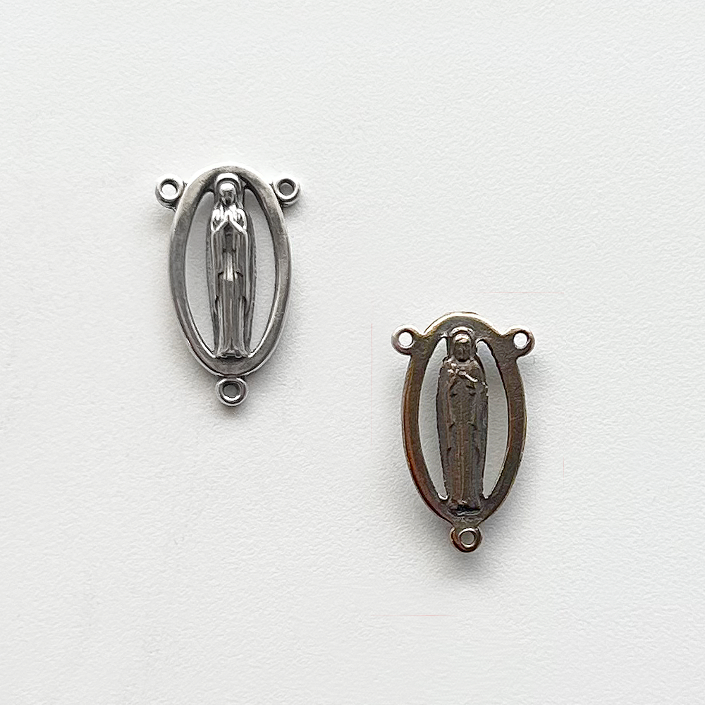 562 - Center, Jesus/Mary, Oval