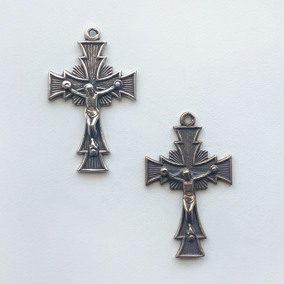577 - Crucifix, Radiant