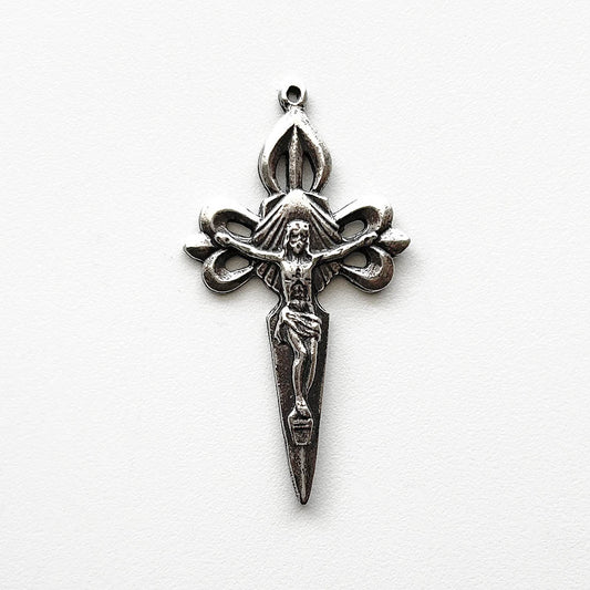 600 - Crucifix, St. James