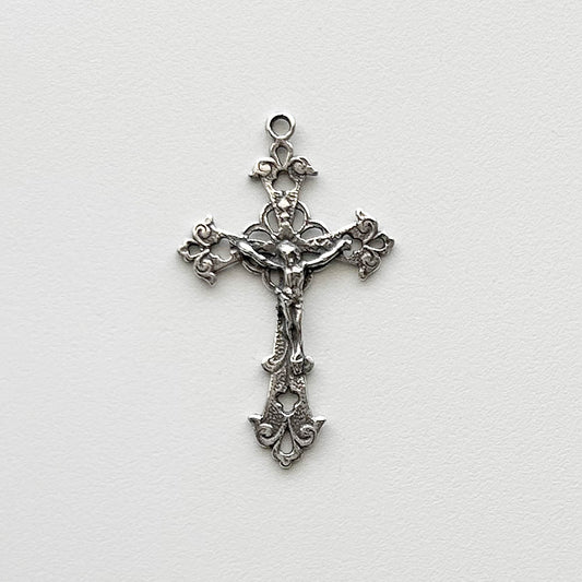 700 - Crucifix, Delicate and Fine