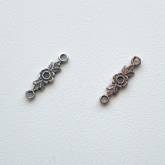 702 - Link, Tiny Rose, Two Sided