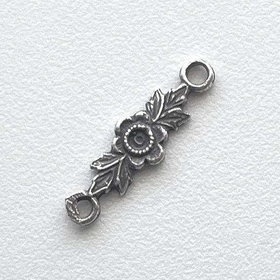 702 - Link, Tiny Rose, Two Sided