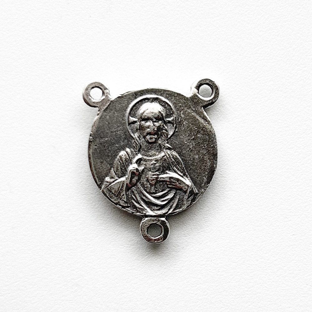 722 - Center, Beautiful Mary/Sacred Heart