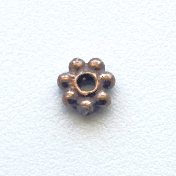756 - Spacer, Small Daisy
