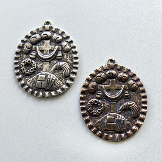 759 ORNAMENT, MEDAL, MILAGRO. Pacha Mama: To the Land that Gives the Food, 1-3/4"