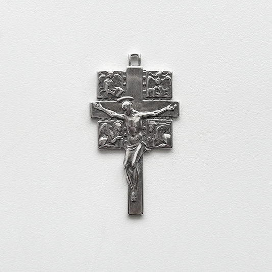 762 - Crucifix, Four Evangelists